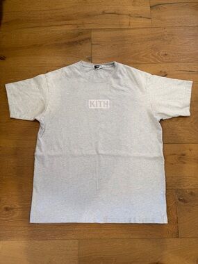 KITH Box Logo T-Shirt - size Medium